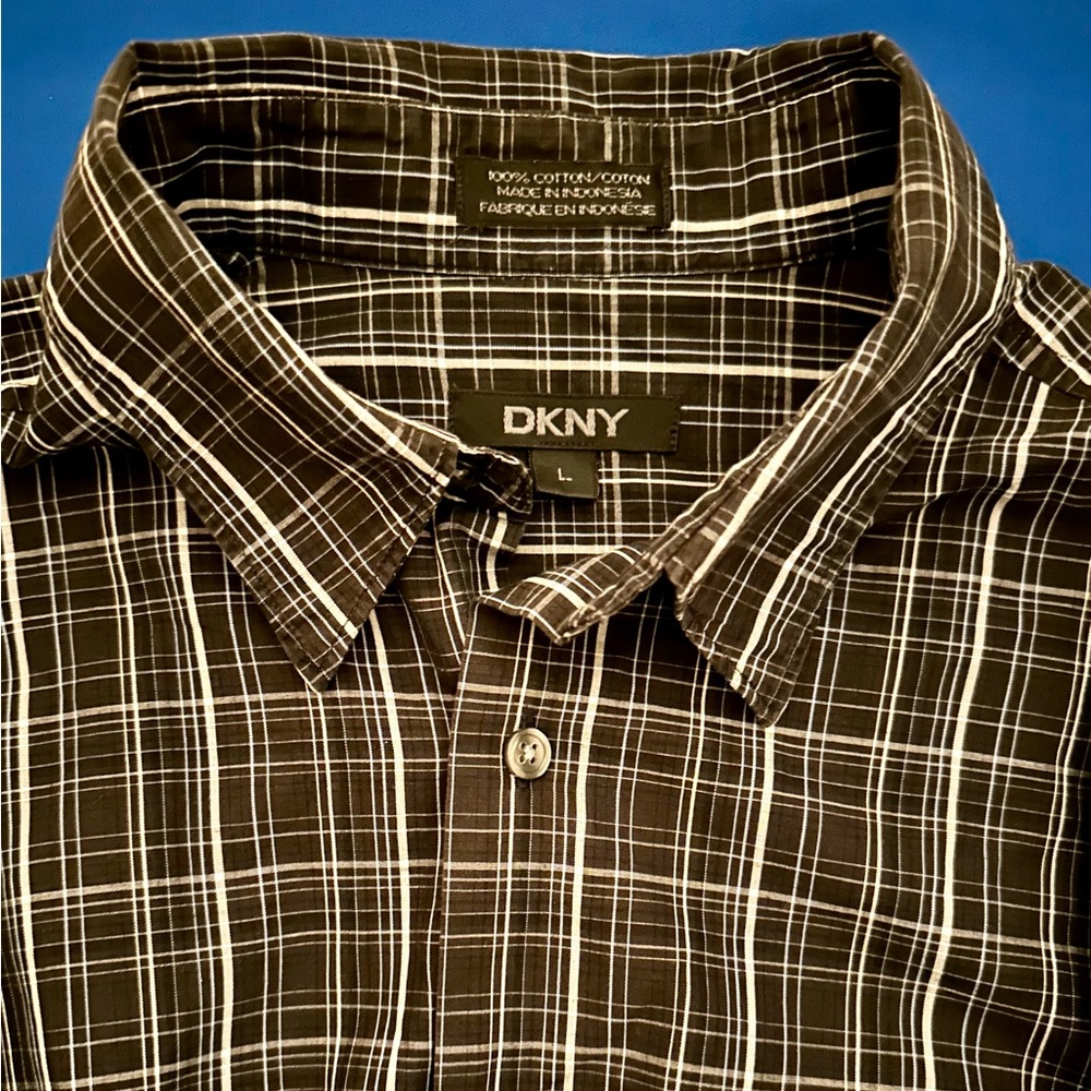 Men’s Short Sleeve Dress Shirt By DKNY - Size L